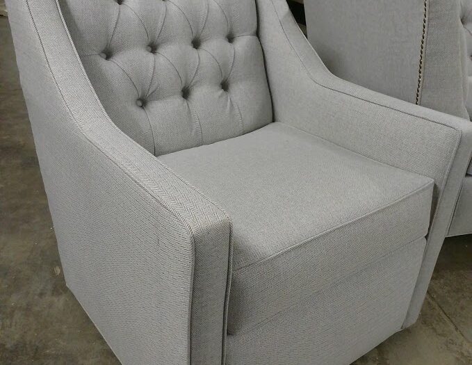 Tufted Swivel Chair