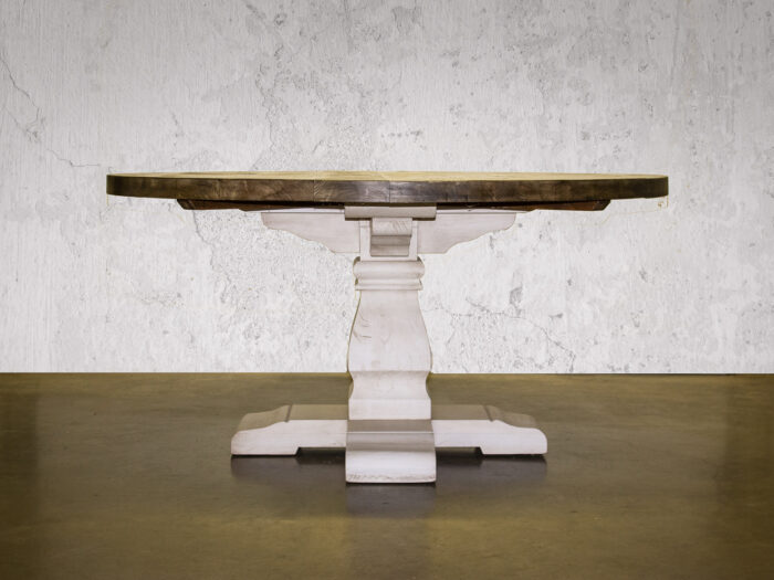 Manor House Round Table