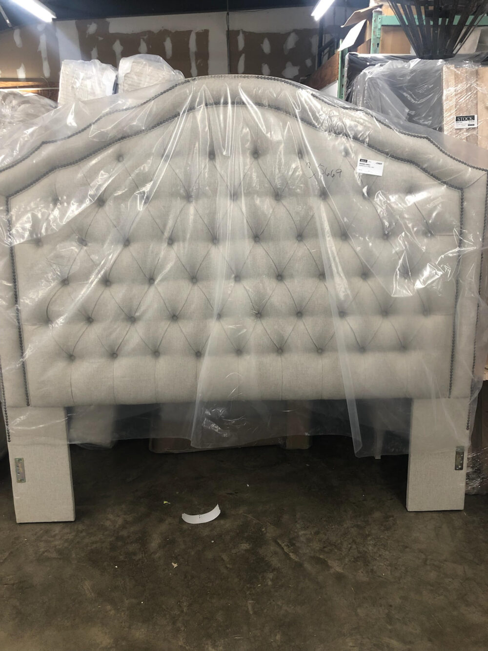 Mansfield Scalloped Headboard - Image 3
