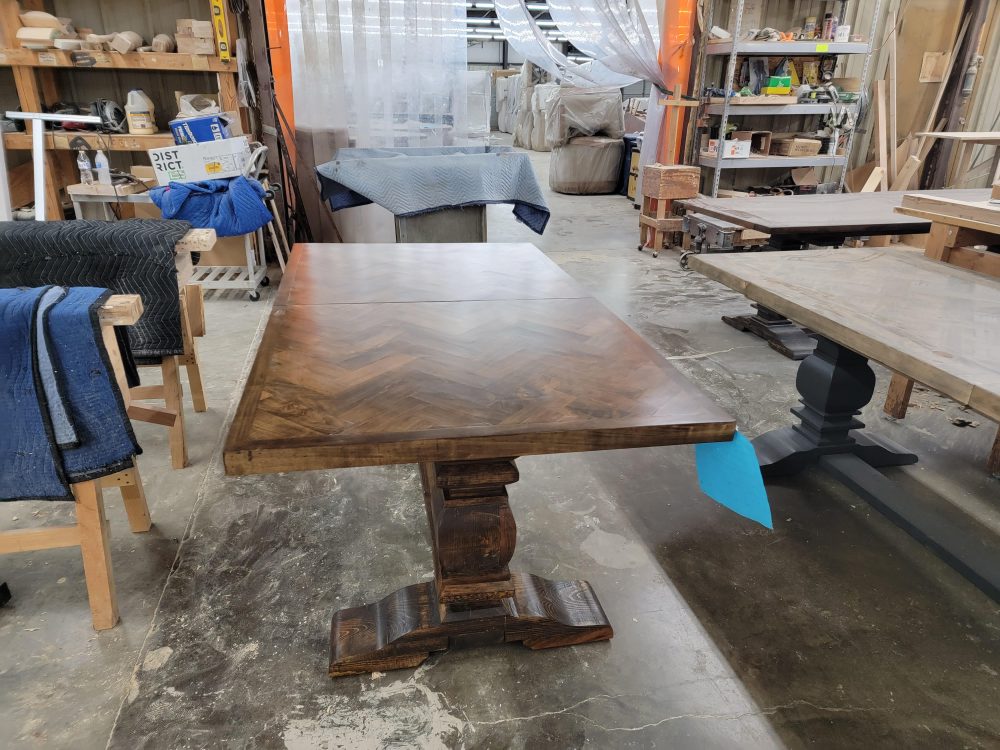 Yorkshire Dining Table - Image 7