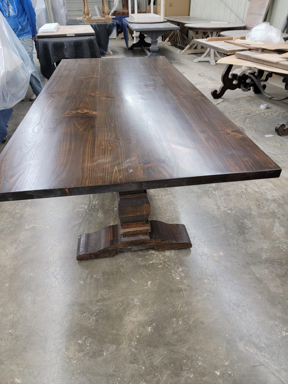 Yorkshire Dining Table - Image 5