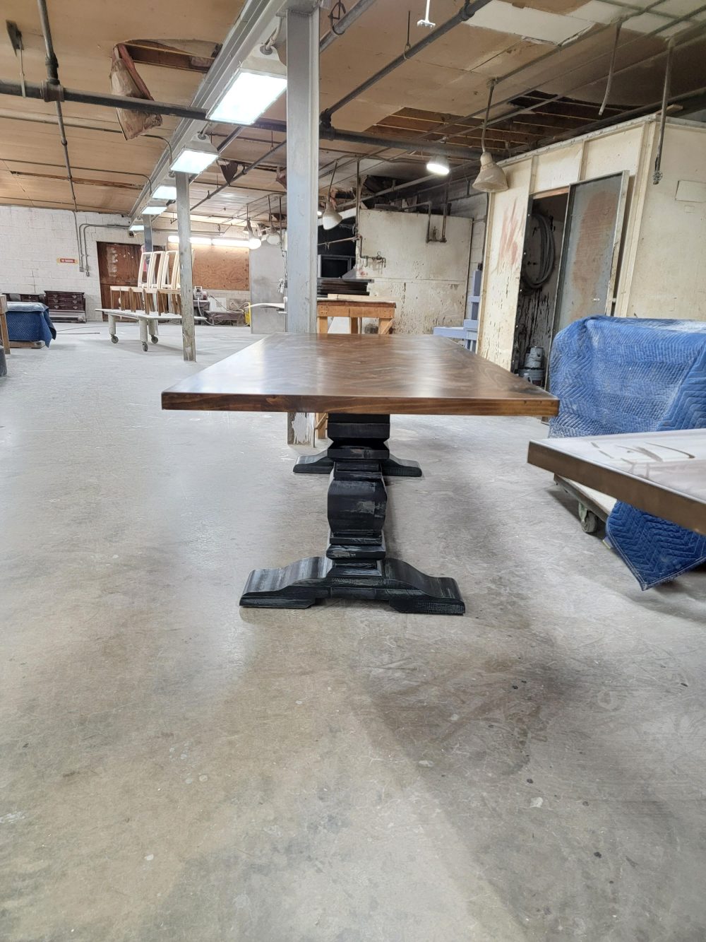 Yorkshire Dining Table - Image 9