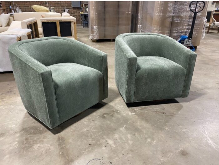 Swivel Tub Chair